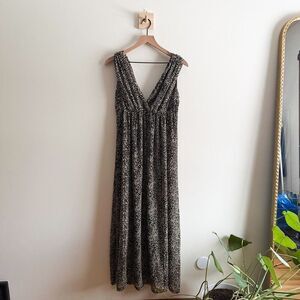 3/$10 H&M V Neck Leopard Print Dress Size 8